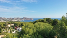 Exclusieve high-end villa in Ibiza-stijl met op toplocatie Moraira spectaculair zeezicht