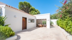 Fully Renovated Ibiza-Style Villa in the Heart of Moraira -walking distance to amenities and beach!