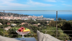 Exclusive modern Provençal villa with beautiful sea views in secure domain