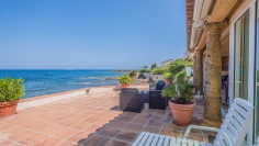 Unique waterfront villa with direct sea access – A rare opportunity on the Gulf of Saint-Tropez