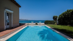 Unique waterfront villa with direct sea access – A rare opportunity on the Gulf of Saint-Tropez