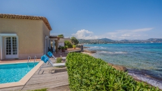 Unique waterfront villa with direct sea access – A rare opportunity on the Gulf of Saint-Tropez