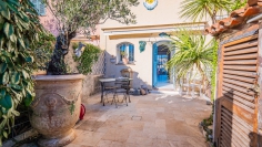 Rare opportunity in Port Grimaud – spacious home with large mooring