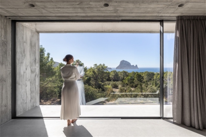 Nieuw gebouwd High tech design villa met schitterend uitzich op Es Vedra