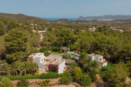 Schitterende Bohemian Chic Ibiza-stijl villa met apart gastenverblijf en verhuurlicentie