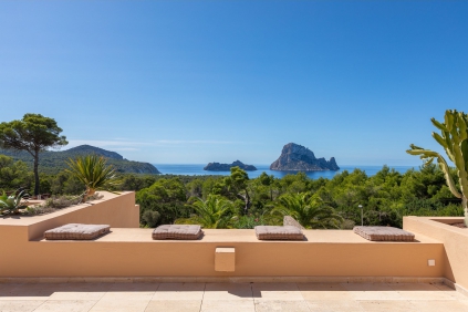 Luxe appartement met enorm terras met spectaculair uitzicht op Es Vedra