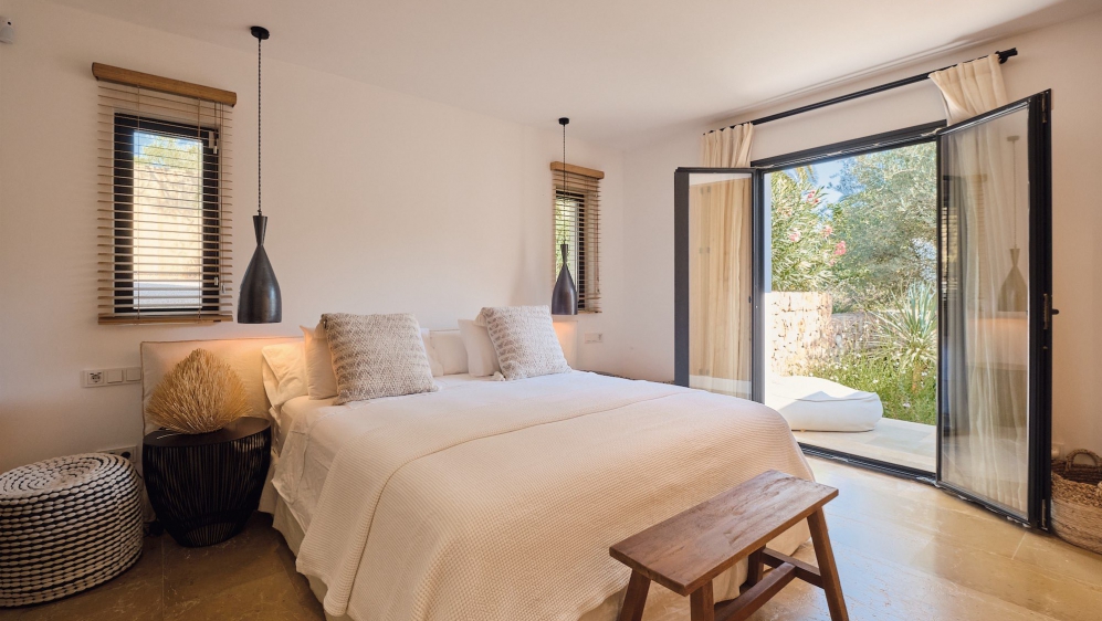 Schitterende Bohemian Chic Ibiza-stijl villa met apart gastenverblijf en verhuurlicentie