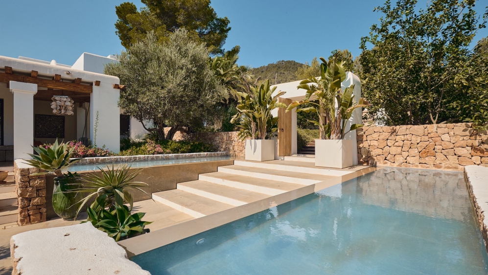 Schitterende Bohemian Chic Ibiza-stijl villa met apart gastenverblijf en verhuurlicentie