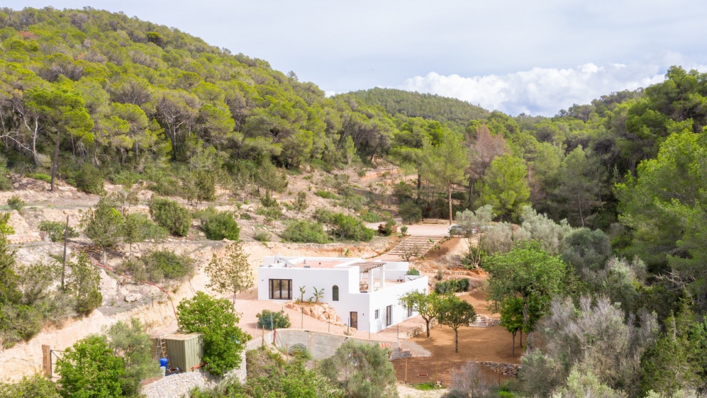 Stunning Fully Renovated Ibiza finca with panoramic Valley Views near Santa Eulària