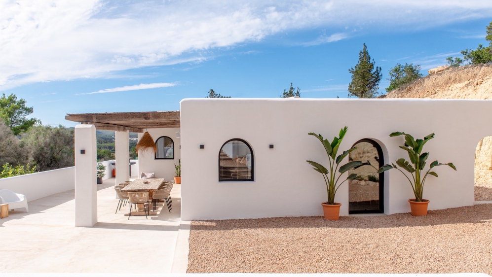 Stunning Fully Renovated Ibiza finca with panoramic Valley Views near Santa Eulària