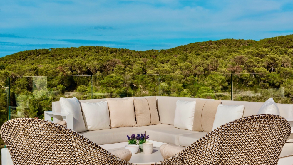 Stunning new build Ibiza villas located just 200 m from the beach